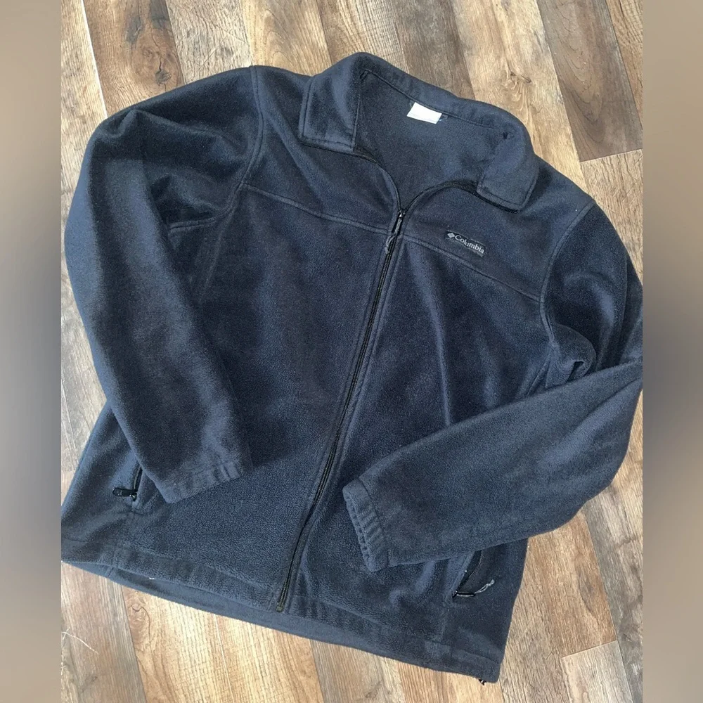 Columbia Black Fleece Jacket - Picture 1 of 3